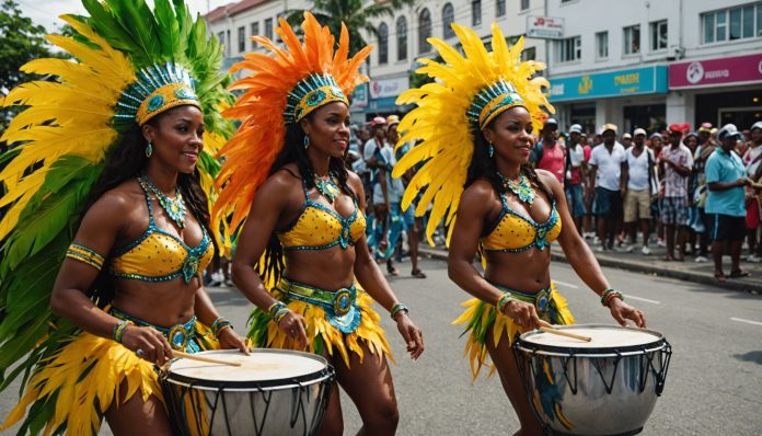 Parade du Carnaval de Trinité-et-Tobago, danseurs en costumes colorés Danseurs en costumes de plumes colorés lors de la parade du Carnaval de Trinité-et-Tobago